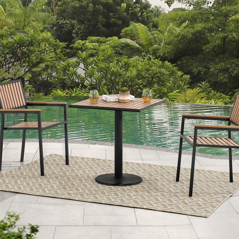 Outdoor Dining Tables