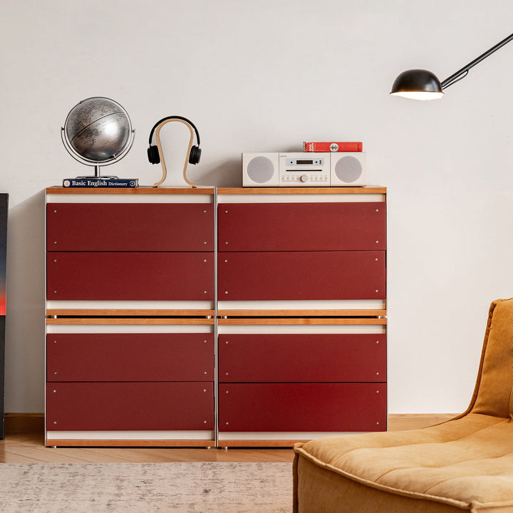 Bauhaus-aluminium-modular-tv-console-geometric in still life.