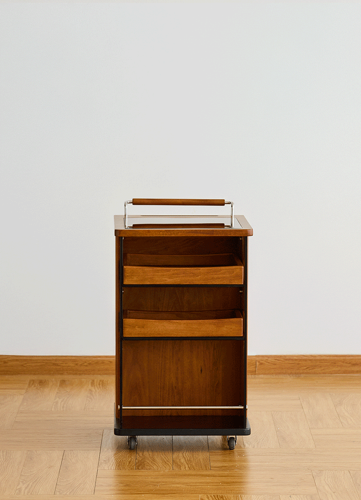 Bauhaus boxwood wheeled trolley side table moonrise color swatches.