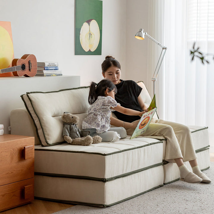 Scandinavian cat scratch resistant fabric modular 1 seater sofa tiered in details.