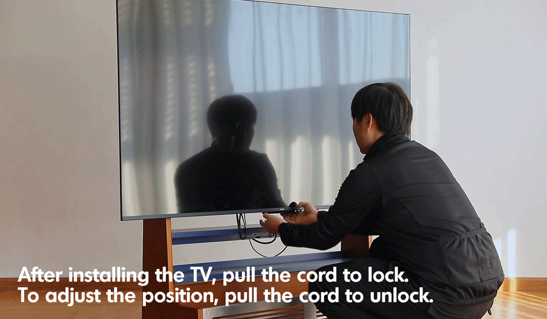 Vintage Boxwood TV Hanger MIES