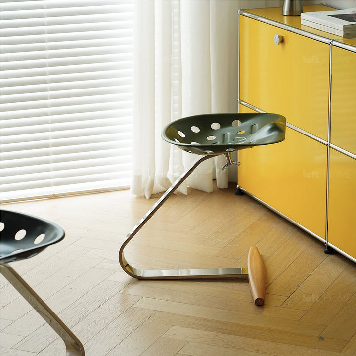 Industrial Steel Stool MEZZADRO