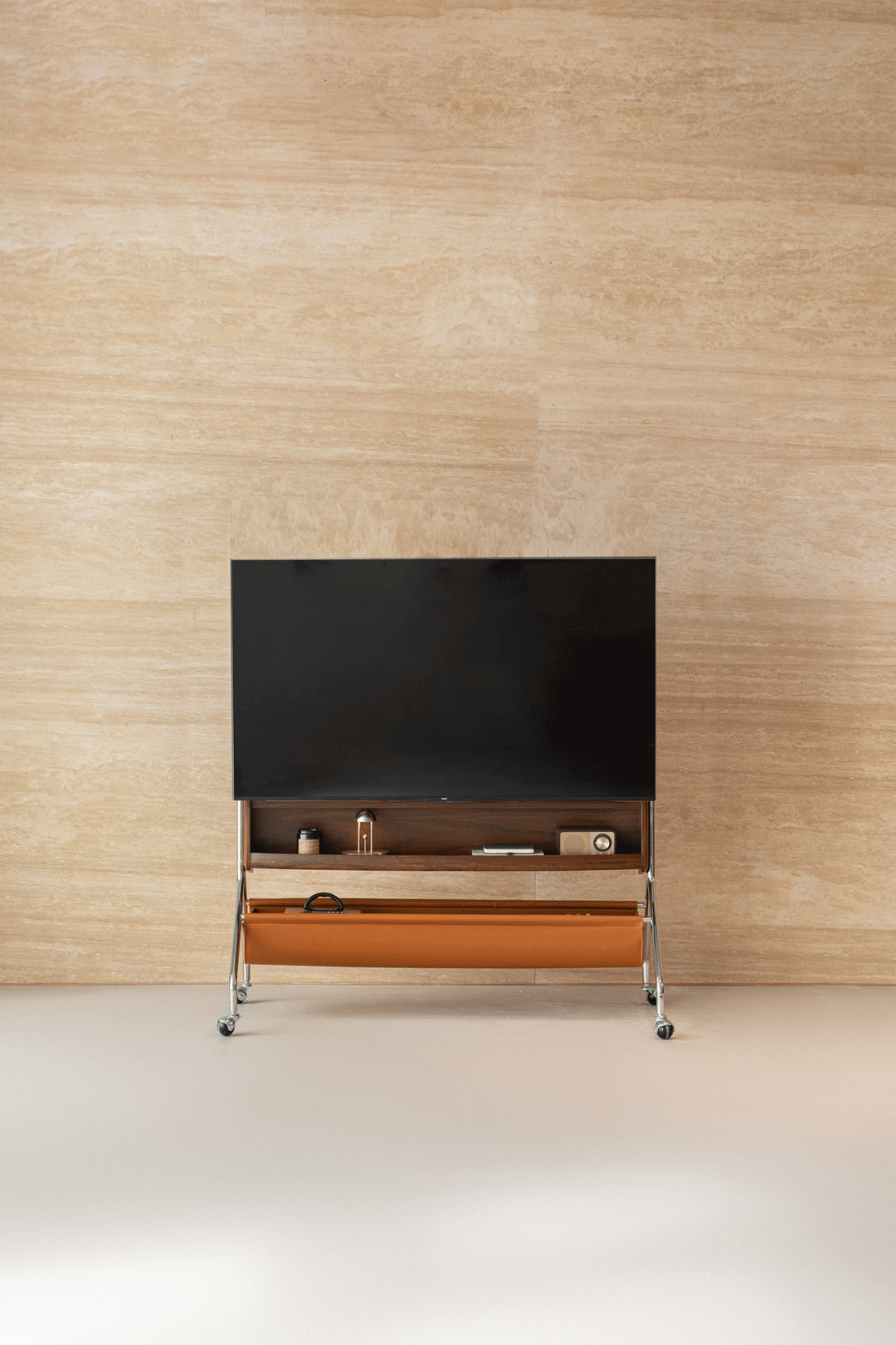 Japandi walnut wood tv hanger sereno in details.