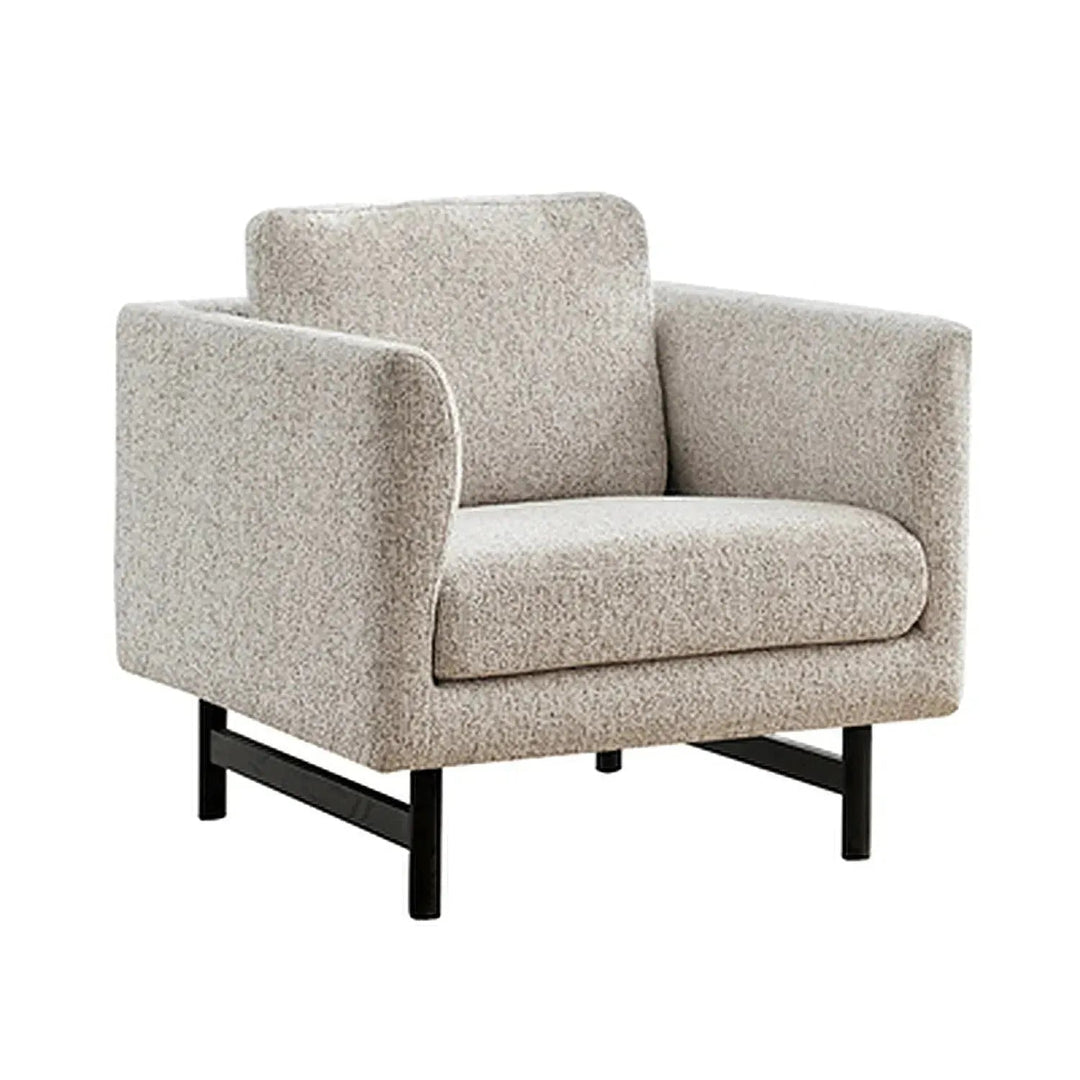 Minimalist fabric 1 seater sofa nor detail 1.