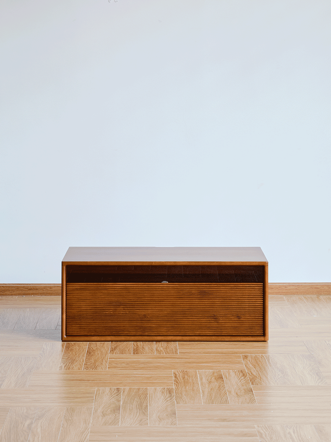 Vintage boxwood modular bookshelf mura detail 2.