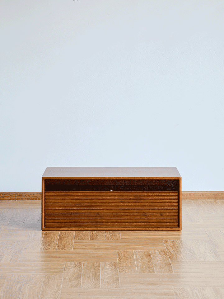 Vintage boxwood modular bookshelf mura detail 2.