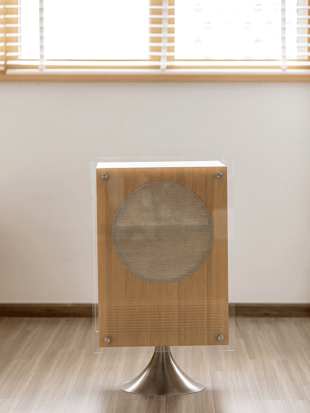 Minimalist Oak Wood Veneer Revolving Side Table MUSE