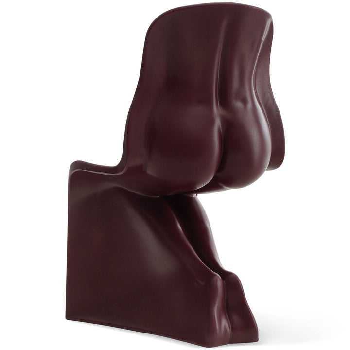 Bauhaus plastic dining chair her in panoramic view.