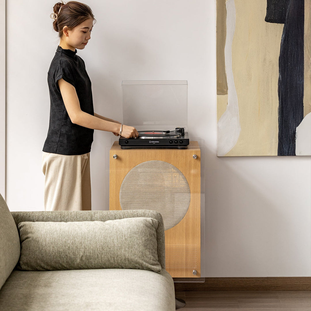 Minimalist Oak Wood Veneer Revolving Side Table MUSE