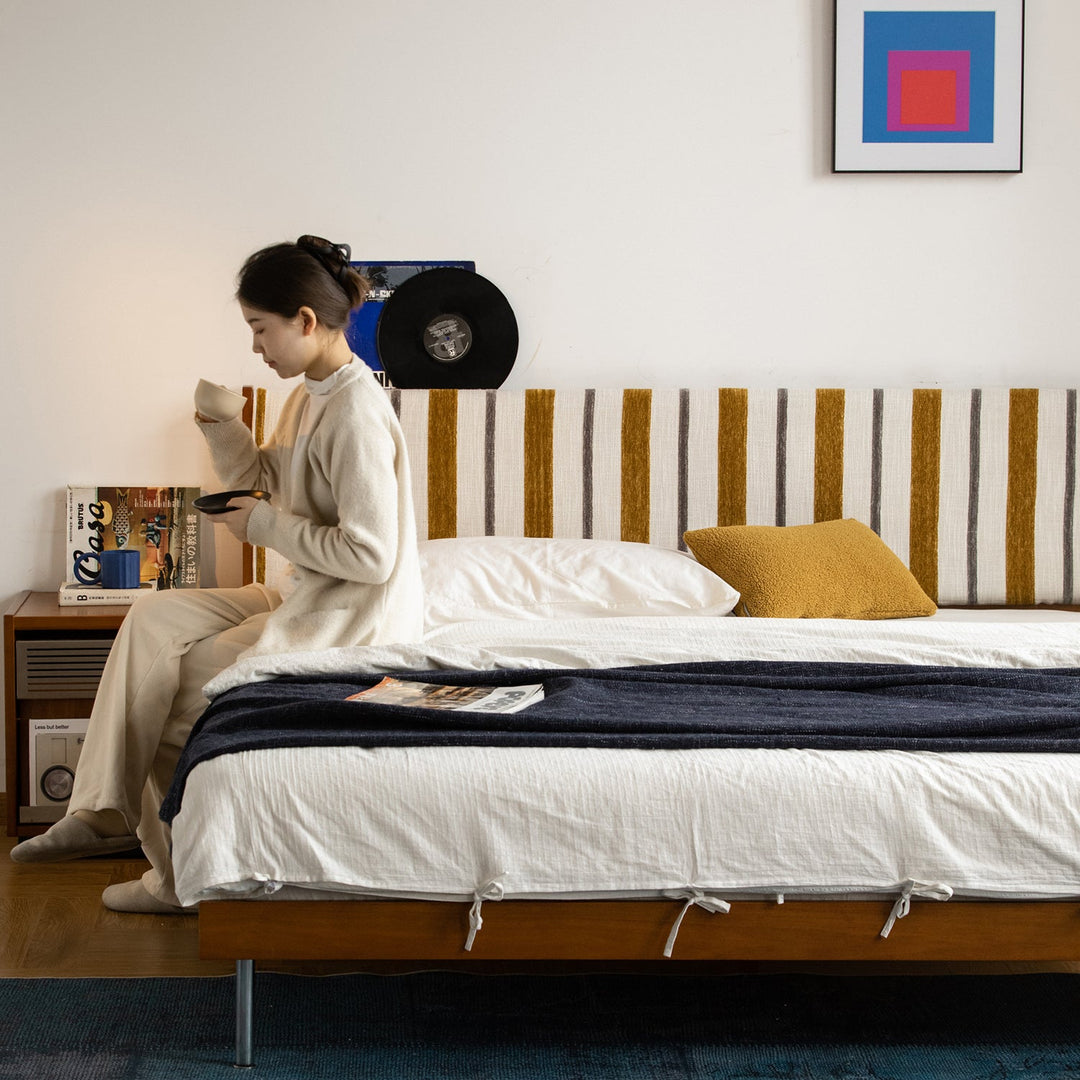 Vintage Mixed Weave Fabric Boxwood Bed Frame NICE