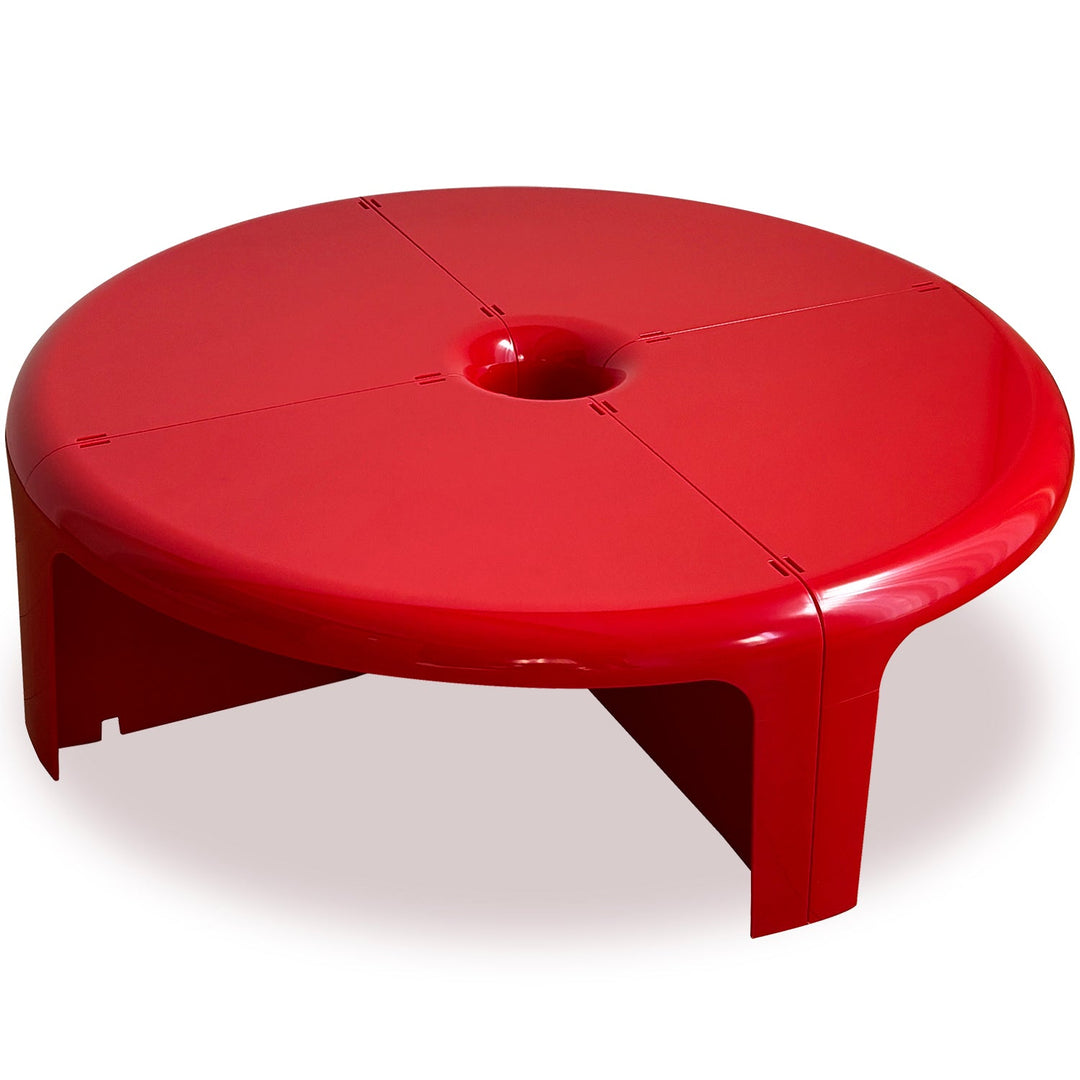 Bauhausabs transformable coffee table bobo in white background.