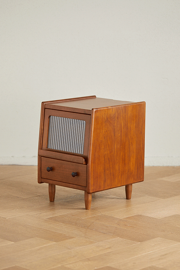 Vintage Boxwood Side Table CUCKOO