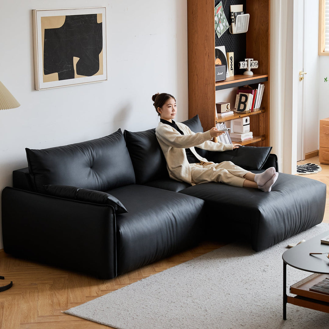 Modern Microfiber Leather electric recliner 4 seater sofa evena in real life style.