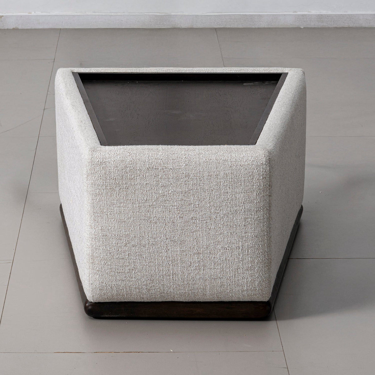 Modern mixed weave fabric sintered stone modular sofa side table bento in details.