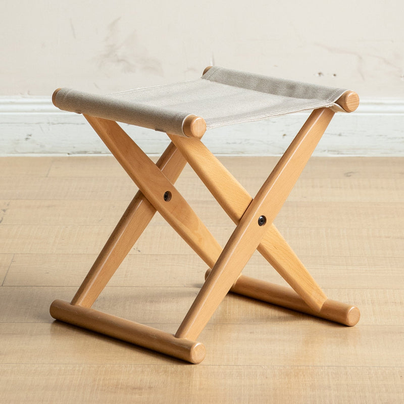 Scandinavian beech wood canvas folding stool kaya detail 3.