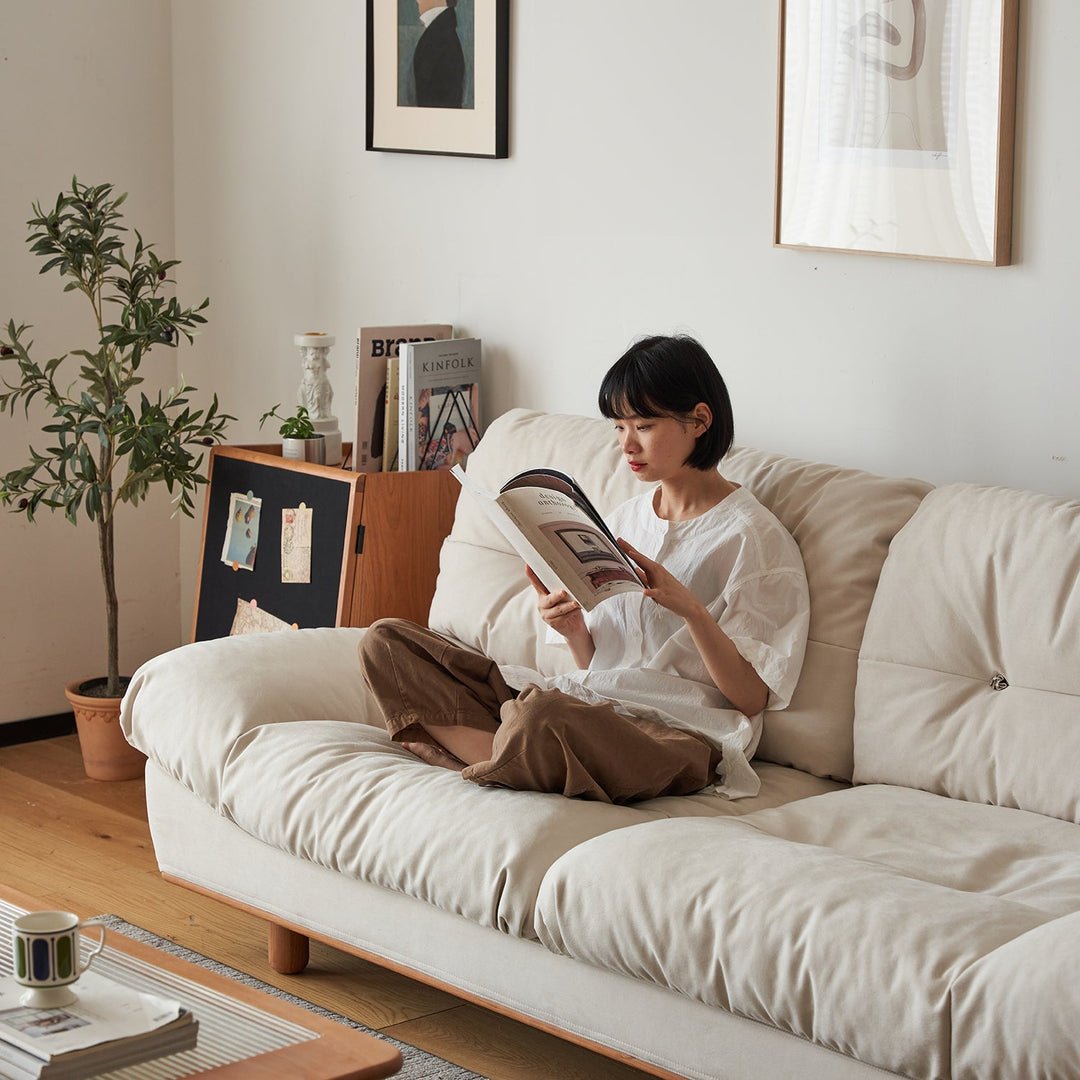 Scandinavian cat scratch resistant fabric 3 seater sofa nimbus in details.