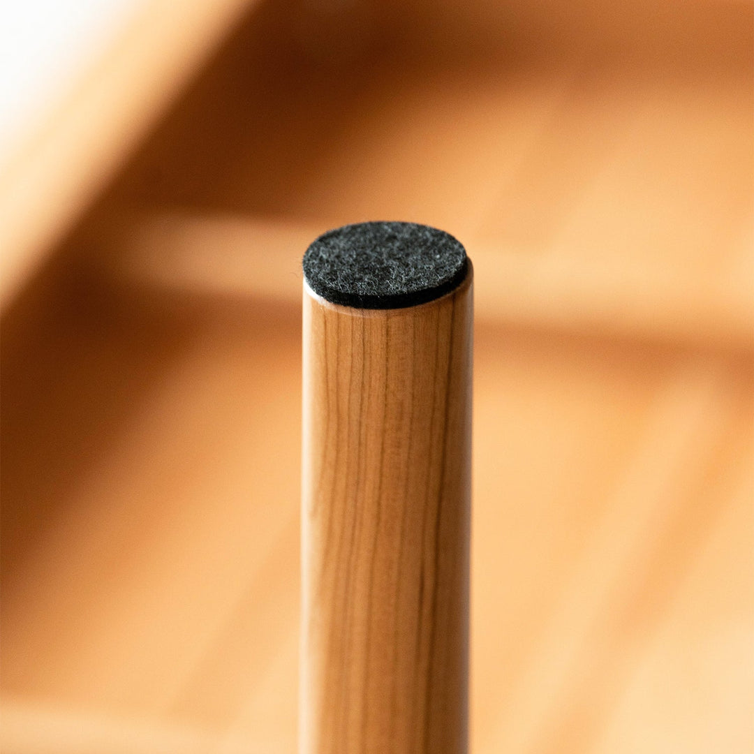 Scandinavian cherry wood dining table green detail 2.