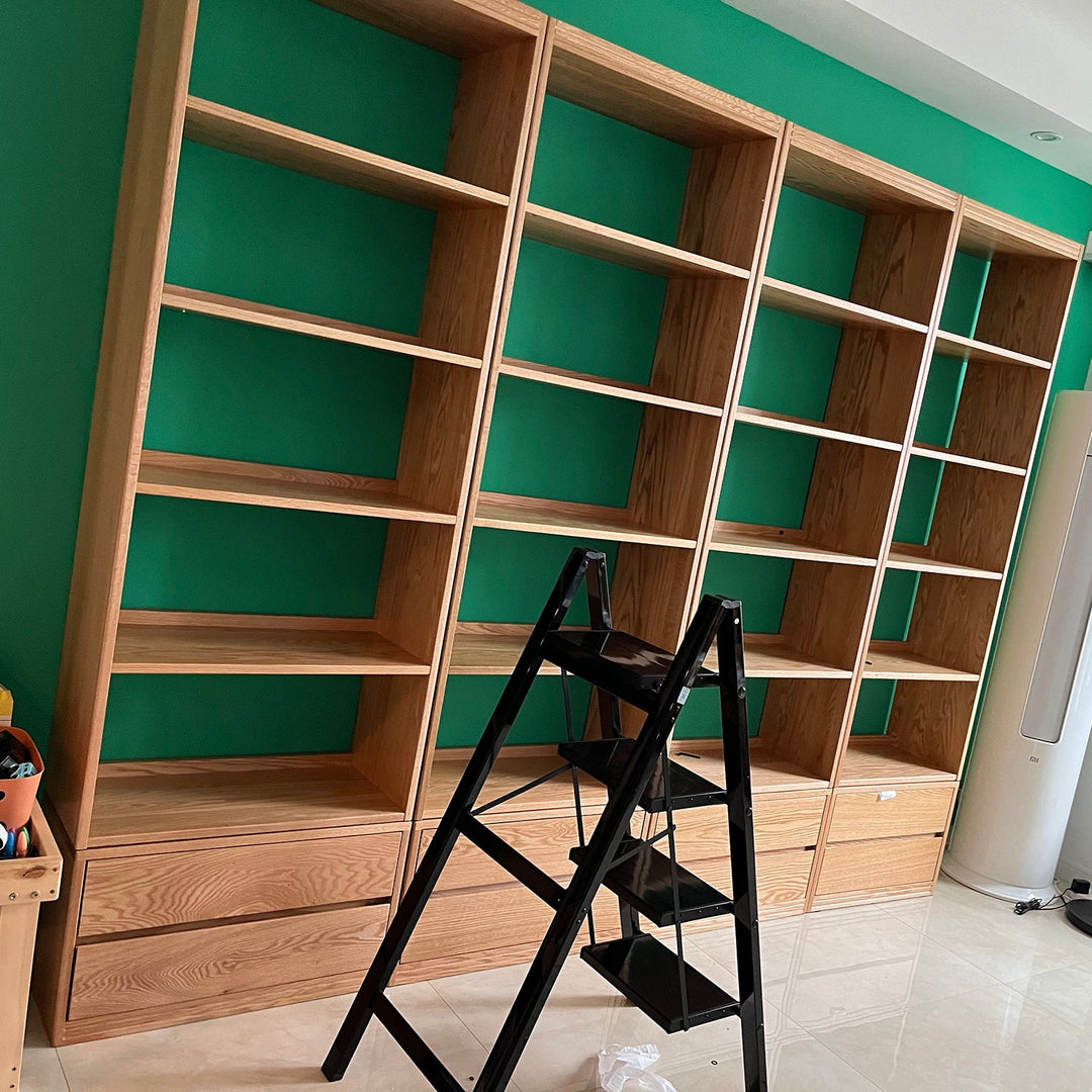 Scandinavian oak wood bookshelf shelfix detail 1.