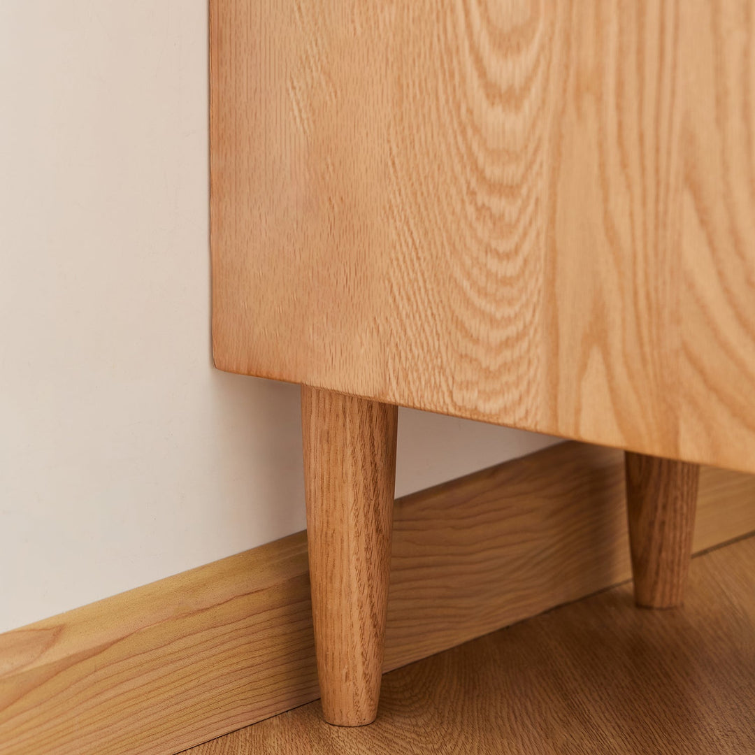Scandinavian Oak Wood Side Table CUBO
