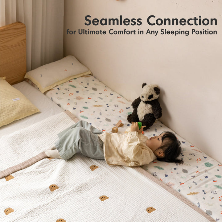 Scandinavian poplar wood extended splicing bed frame with mattress sela in details.