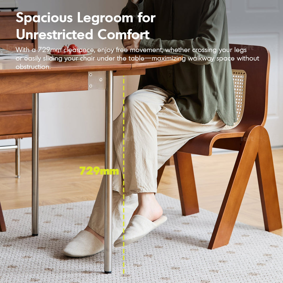 Bauhaus boxwood extendable oval dining table season detail 14.