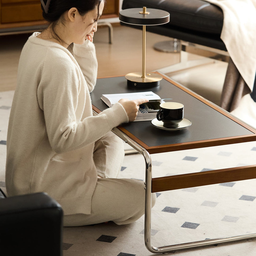 Bauhaus boxwood sintered stone coffee table set rio in close up details.