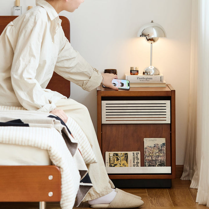 Bauhaus boxwood side table mies in details.