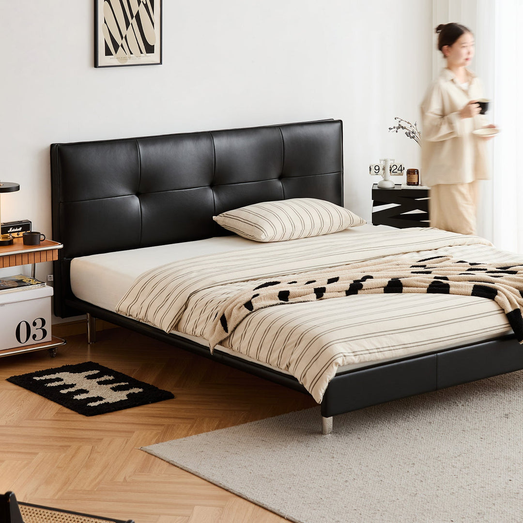 Bauhaus genuine leather bed skillful in real life style.