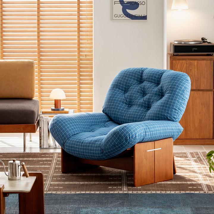 Bauhaus wool fabric 1 seater sofa mies in panoramic view.