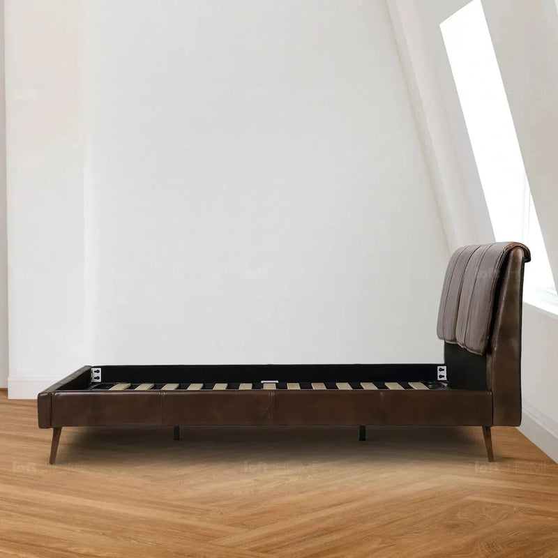 Vintage Genuine Leather Bed Frame SADDLEBACK Life Style