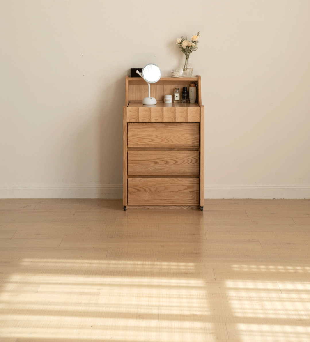 Scandinavian oak wood extendable dressing table magicbox in real life style.
