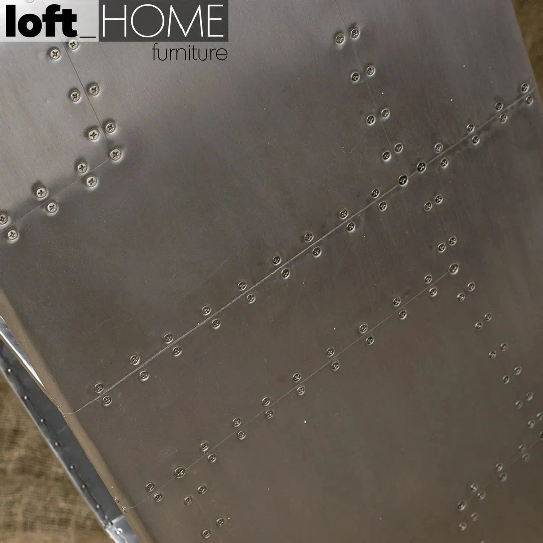 Industrial aluminium study table aircraft in details.