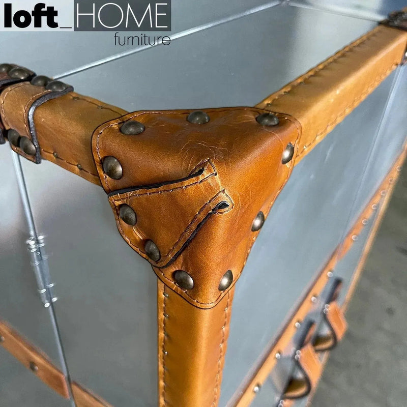 Industrial aluminium wine cabinet aircraft layered structure.