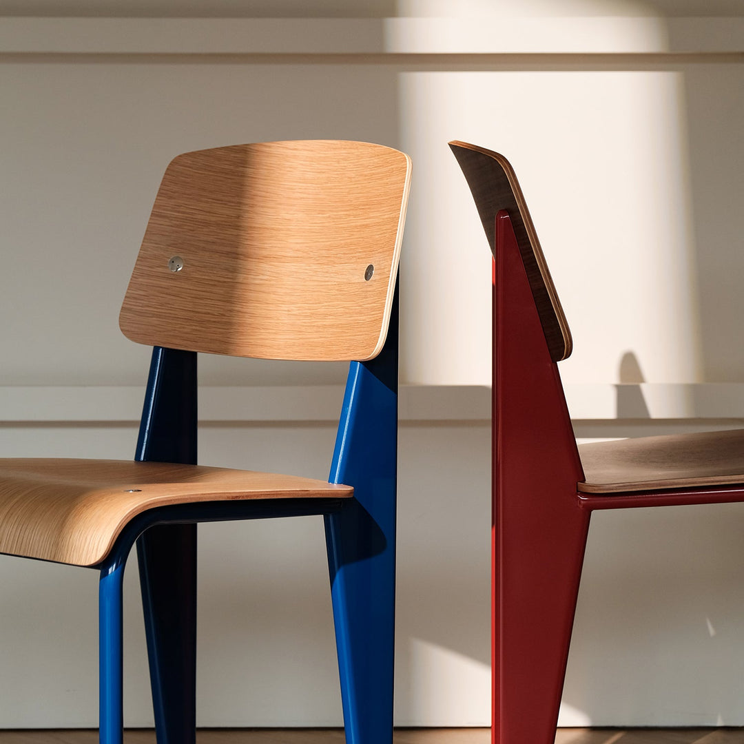 Bauhaus plywood dining chair standard material variants.