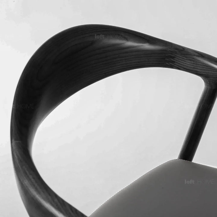 Japandi wood dining chair neum detail 13.