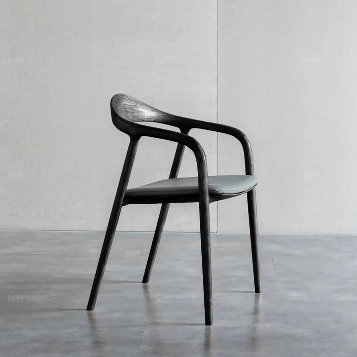 Japandi wood dining chair neum detail 11.