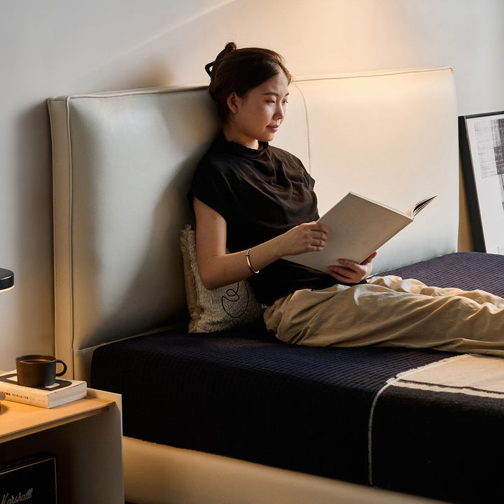 Minimalist genuine leather bed lalo in details.