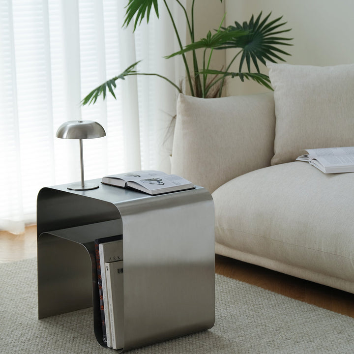 Bauhaus steel side table arc size charts.