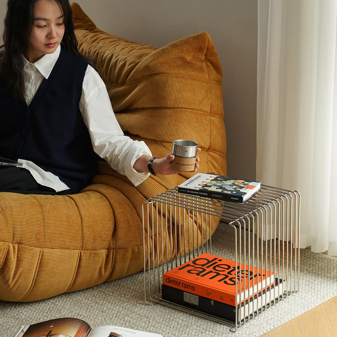 Minimalist Steel Side Table PANTON WIRE