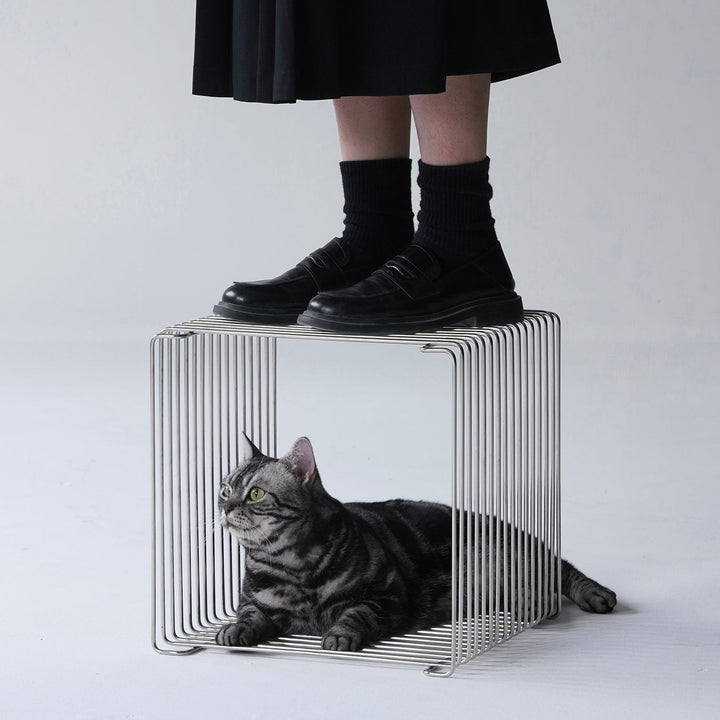 Minimalist Steel Side Table PANTON WIRE