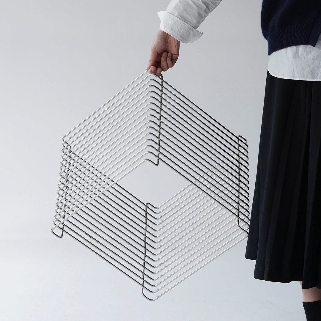 Bauhaus steel side table panton wire in details.