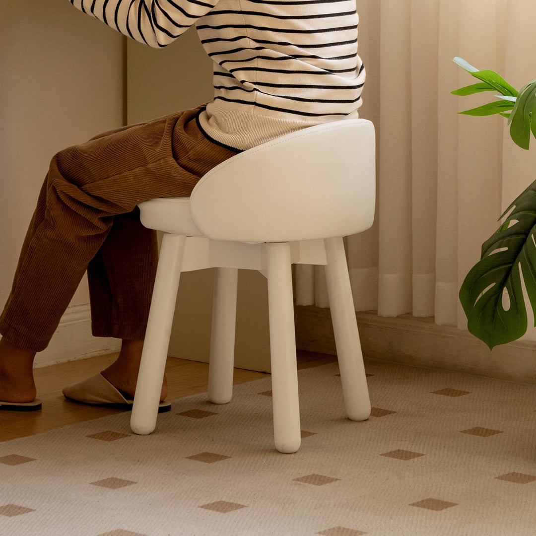 Modern microfiber fiber leather dressing chair pea in details.