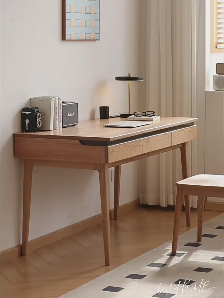 Minimalist Oak Wood Study Table FLOATING LIGHT