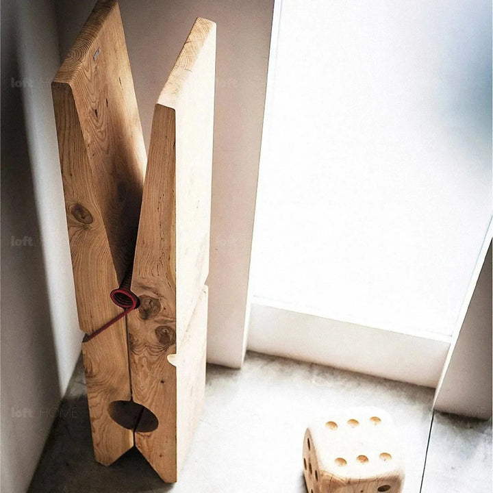 Rustic wood bench molletta in close up details.