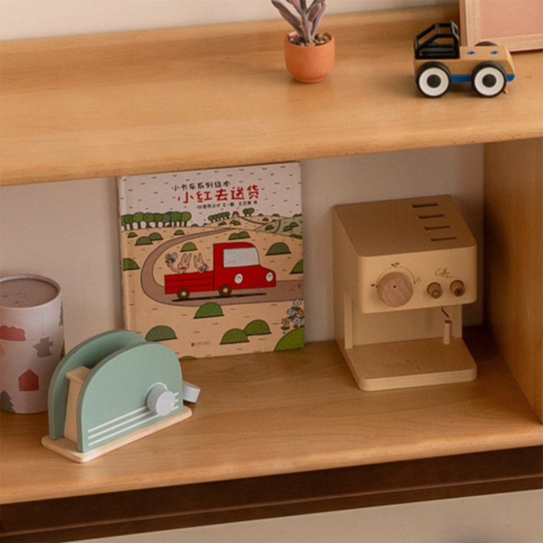 Scandinavian beech wood kids storage bed arloe in details.