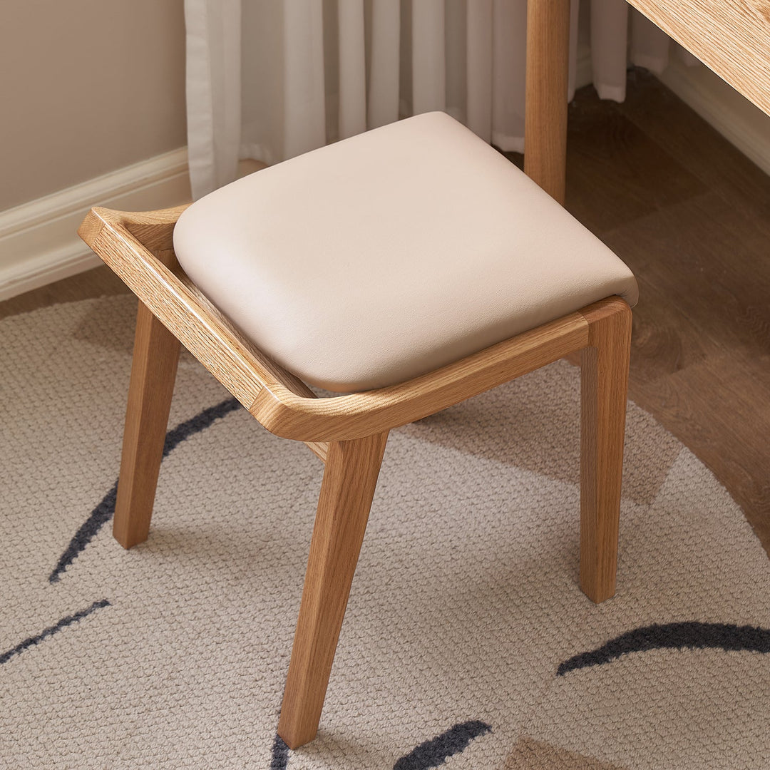 Scandinavian oak wood cat scratch resistant leather dressing chair hemu in real life style.