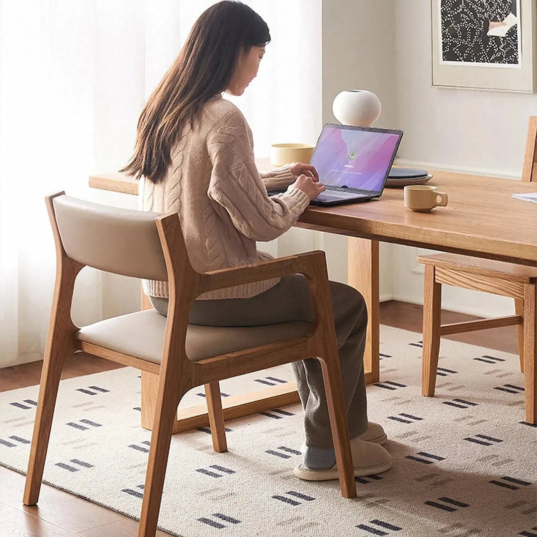Scandinavian oak wood dining table kumo detail 8.
