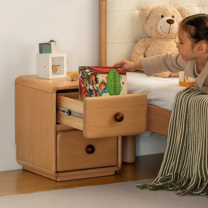 Scandinavian wood kids side table yunae in real life style.
