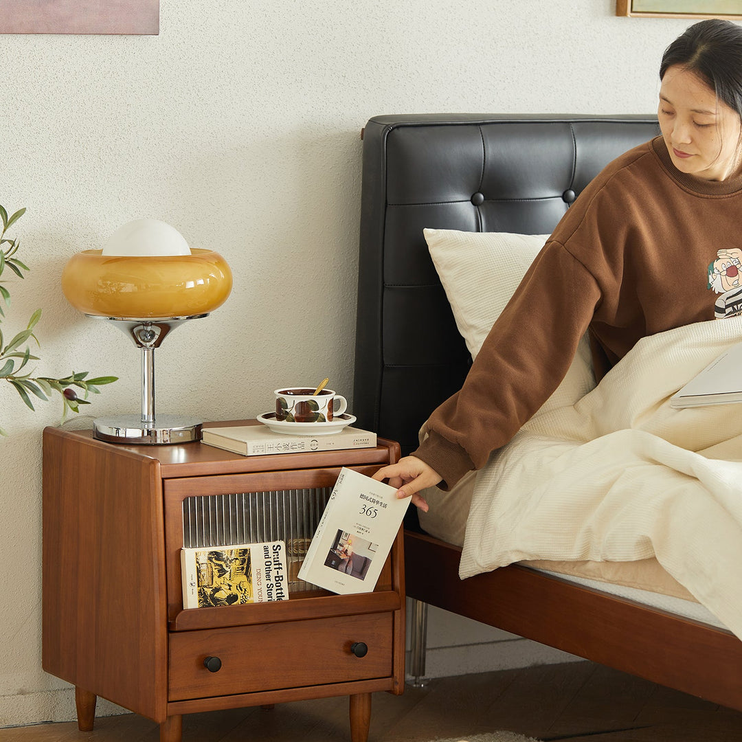 Vintage Boxwood Side Table CUCKOO