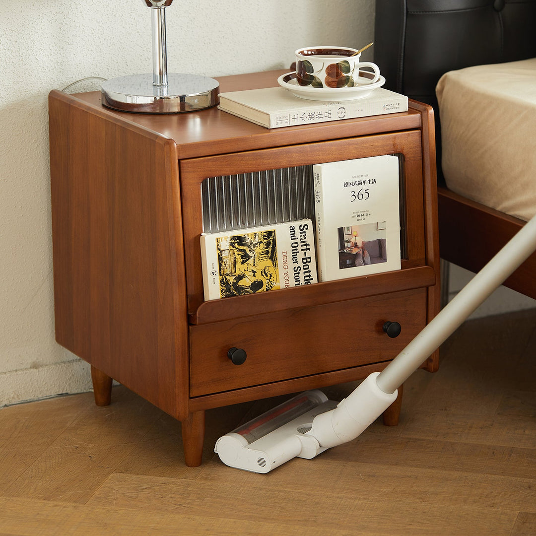 Vintage Boxwood Side Table CUCKOO
